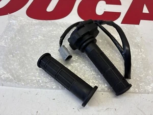Ducati Grip Set Controllo Elettronico Acceleratore Multistrada 950 V2 Hyperm 66020143A - Foto 1 di 4