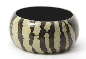 Wood w/Dk Brown/Beige Fancy Design Fabric Resin Coated Bangle BRACELET Sz 7 NEW! - Picture 1 of 3