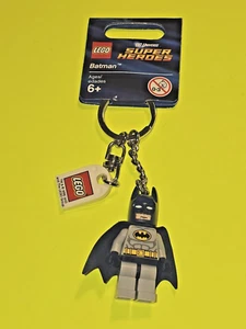 LEGO MARVEL DC COMICS SUPER HEROES BATMAN KEY CHAIN MINIFIGURE LIMITED RARE - Picture 1 of 5