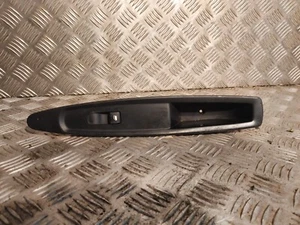 Commande bouton lève vitre avant Droit - CITROEN C4 I (1) PHASE I (1) - Picture 1 of 5