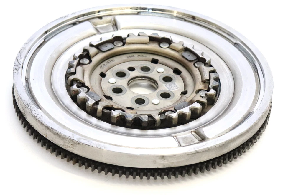 Kia ProCeed 1.6 T-GDI 23200-2B590 SCHWUNGRAD DUAL MASSE 31 Tkm - Bild 1 von 3