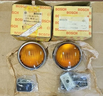 NOS Mercedes W108 W109 W111 Parking Light Assembly Amber Lens / Chrome Housing  - Image 1 of 4