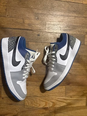 Jorden 1 Low SE / True Blue Cement / Elephant Print / Usado una vez estado Foto 1 de 4