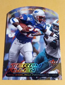 2000 Fleer Ultra Gold Medallion Terry Allen #32G - Die-cut - Picture 1 of 2