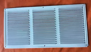 1X-VENTOLA ASPIRAZIONE SOFFITTA Ventilazione SottoGronda Bocchetta Aria 16" x 8" Alluminio Núm (WH,Grigio,Marrone) - Foto 1 di 3