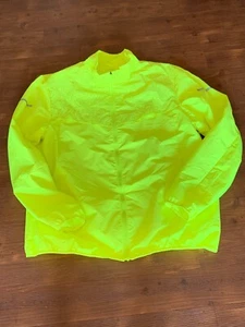 🧥 Tchibo TCM Herren Windprotection-Laufjacke, neonlime Gr. XL (56/58) - Top - Bild 1 von 14