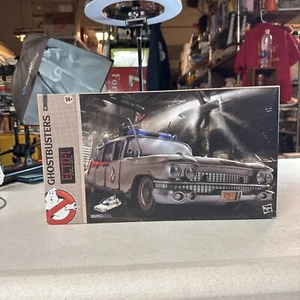 HASBRO Ghostbusters Plasma Series Ecto-1, 1:18 Scale Toy Car - Picture 1 of 6