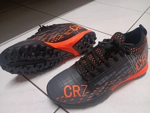 Fußball Schuhe GR 36 NEU - Bild 1 von 8