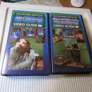 2 nastri VHS The Welding Institute saldatura MIG e saldatura a bastone con video guida vintage - Foto 1 di 2