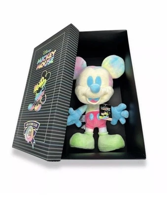 Disney Mickey Mouse Collectors Club No.11 Tie Dye Edition Simba Limitiert NEU - Bild 1 von 2