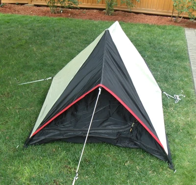 Wenzel Tent Model 35842 Starlight Small Backpacking - Image 1 of 4