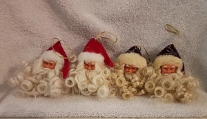VINTAGE SET 4 Weihnachtsmann Kopf Ornamente lockiger Bart Kunststoff Gesicht viktorianisch Weihnachten - Bild 1 von 5