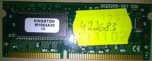 Kingston M1664A30 Memory 128 MB SODIMM 144-Pin, SDRAM Non-ECC  - Bild 1 von 2