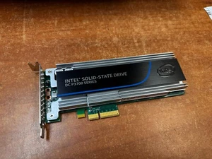 Intel SSDPEDMD020T4 DC P3700 Series 2TB NVMe PCIe 3.0 Solid Drive - Photo 1/5