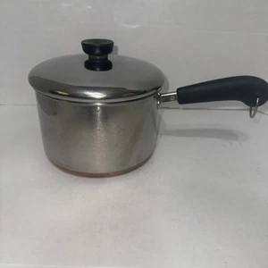 Cacerola con fondo de cobre Revere Ware 1801 de 3 cuartos con tapa de acero inoxidable - Imagen 1 de 8