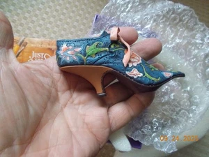 NOS Raine Just The Right Shoe Item 25021 Versailles - Picture 1 of 2
