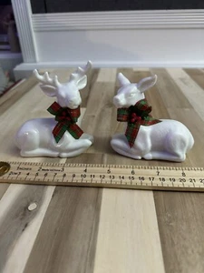 Vintage Christmas Porcelain Ivory Deer Glazed with Holly around neck- Buck & Doe - Picture 1 of 3
