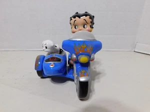Betty Boop & Pudgy Blue w/Flames Motorcycle and Sidecar Salt & Pepper Shakers - Picture 1 of 7
