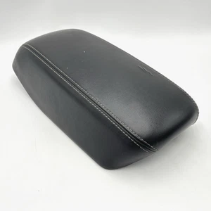2014-2018 Jeep Cherokee Center Console Armrest Leather Black OEM 2566561-DX9HL1 - Picture 1 of 18