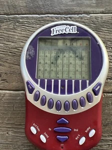 Gioco elettronico portatile vintage Radica Big Screen FreeCell Free Cell 2003 funzionante - Foto 1 di 3
