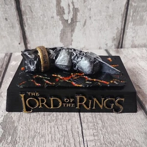 Lord Of The Rings Saurons Finger With One Ring And Stand - Picture 1 of 9