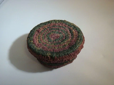 Vintage Hand Woven 3 inch basket silk lined Straw Green Purple with Lid Cover
