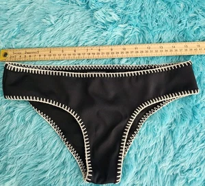 Parte inferior de bikini Victoria's Secret para mujer talla mediana negra - Imagen 1 de 4