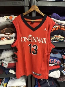 Vintage Y2K Jordan Cincinnati Bearcats Basketball Jersey Size Medium - Picture 1 of 3