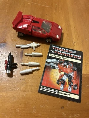 Vintage 1984 G1 Transformers Sideswipe Action Figure Complete Missing Wheel - Image 1 of 4