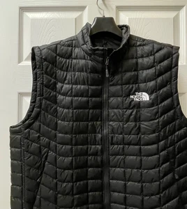 The North Face Men’s ThermoBall Full Zip Puffer Vest, XL in Black - Picture 1 of 13