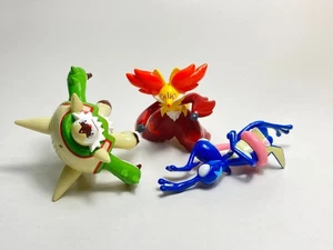 Delphox, Greninja, Chesnaught(H1.5"-1.75")Pokemon  T-arts Keychain 2014 Figure. - Picture 1 of 6