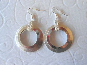 Boucles d'Oreilles Anneaux Enchaînés en Métal Argenté 4cm Neuves - Imagen 1 de 1