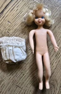 ANTICA BAMBOLA BARBIE LIL SORELLA BIONDA TUTTI MATTEL 1965 PIEGHEVOLE - Foto 1 di 17