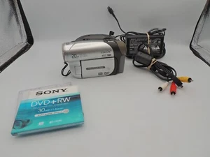 Sony Camescope Handycam - DVD Zoom Digital 800x - Sony DCR DVD92E - Photo 1/11