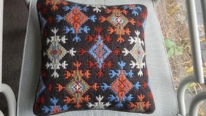 Handmade 13" Elsa Williams Wool Crewel Square Pillow SNOWFLAKE TAPESTRY -JCA New - Picture 1 of 8