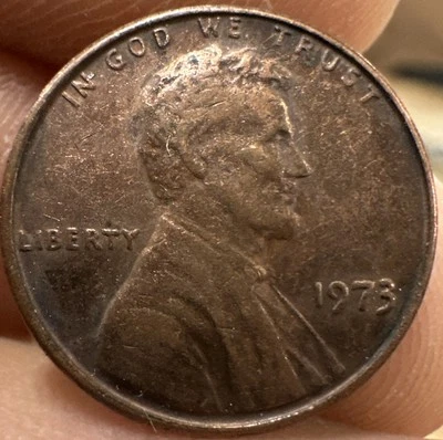 1973 Lincoln Memorial Cent Crooked “Liberty”Error Coins - Image 1 of 3