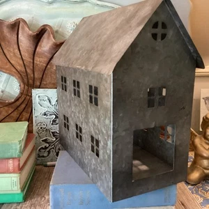 Vintage Metal Tin House Barn Candle Holder Primitive Rustic Farmhouse Farmhouse - Picture 1 of 8