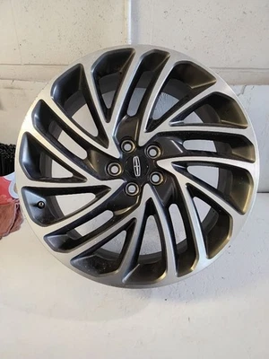 2019-2022 Lincoln Nautilus Wheel Rim 20x8 Aluminum 15 Spoke Machined Face - Image 1 of 4