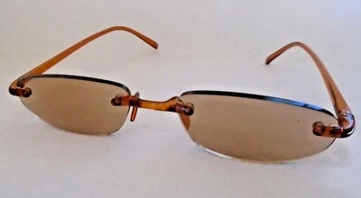 Gafas de sol para mujer +1,25 Reader tinte marrón SSR25 incluye estuche naranja y tela Foto 1 de 4