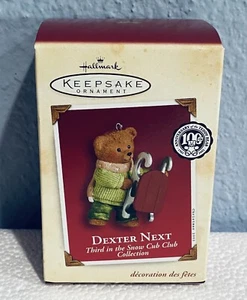 Hallmark Keepsake Ornamento Dexter Next 3a Snow Cub Collection 2002 NUOVO - Foto 1 di 3