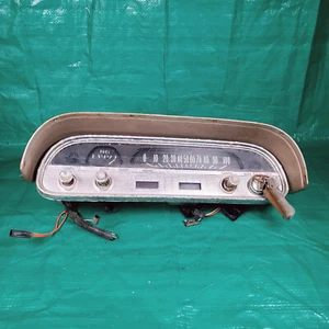 61 64 Chevrolet Corvair cuadro de instrumentos calibre velocímetro teclas obturadoras - Imagen 1 de 11