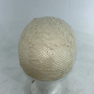 Muñeca gorra gorro bebé encaje ganchillo a mano vintage, filete ganchillo, diseño velero - Imagen 1 de 11