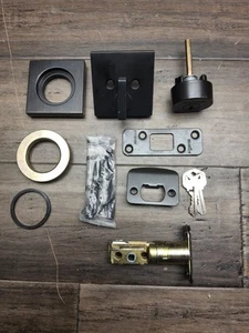 Kwikset 158 SQT 11P SMT Downtown Single Cylinder Deadbolt in Venetian Bronze - Picture 1 of 4
