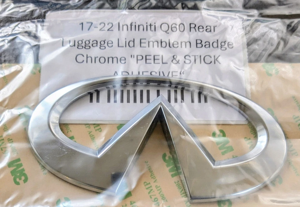 17-22 Infiniti Q60 Tapa Equipaje Trasero Emblema Insignia Cromo "PELAR Y PEGAR ADHESIVO"  Foto 1 de 4