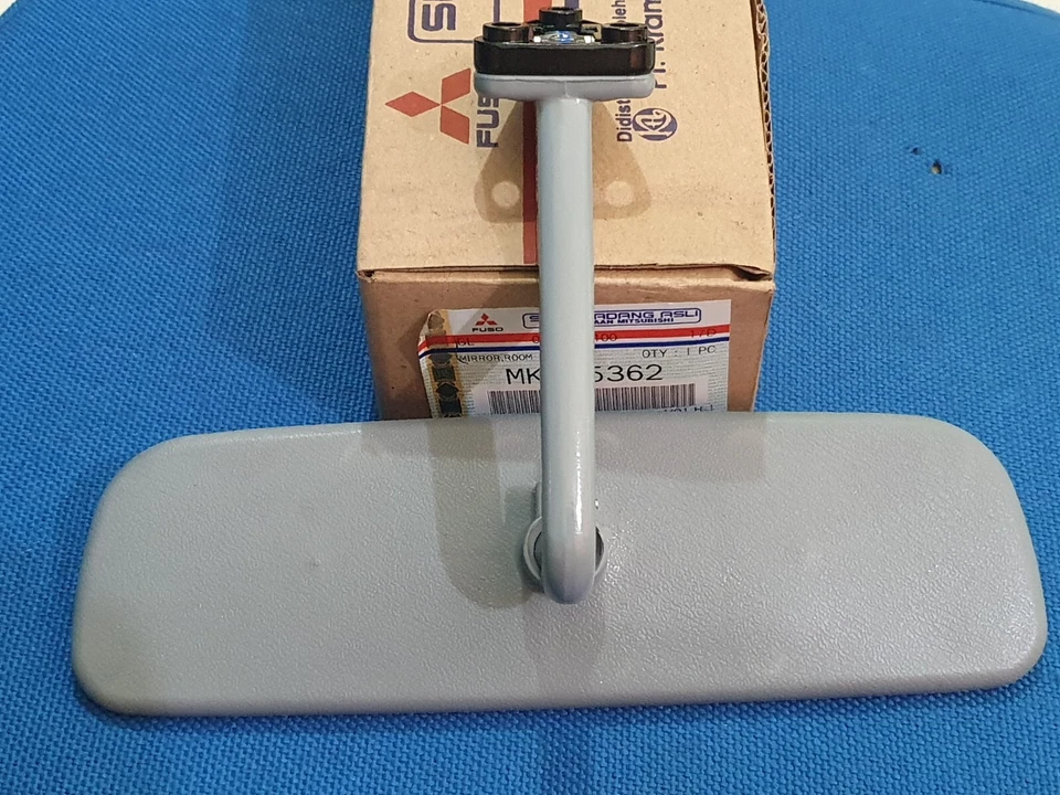 MITSUBISHI FUSO CANTER FE125 FE3 FE73 FE83 FE84 INTERIOR REAR VIEW MIRROR Foto 1 de 4