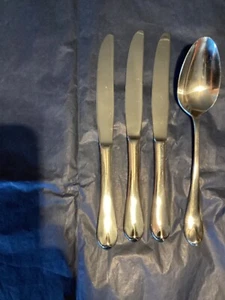 Mikasa 18/0 (4)Stainless Steel CHLOE Pattern. 3-Dinner Knives & 1-Serving Spoon - Picture 1 of 17