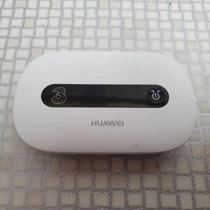 ⚠️Discontinued⚠️Huawei E5220s THREE 3 Network 2G 3G Mobile Wi-Fi Hotspot Dongle - Picture 1 of 3