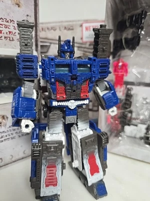 Transformers War for Cybertron Trilogy Netflix Leader Ultra Magnus Spoiler 2020 - Image 1 of 4