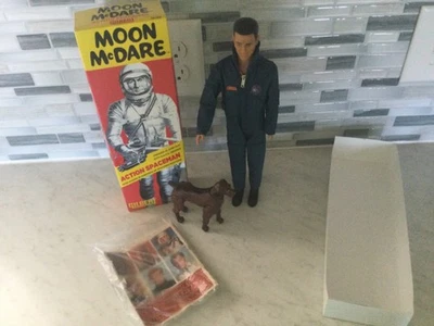MUÑECA VINTAGE 1965 Y SU PERRO - MOON MCDARE ACTION SPACEMAN EN CAJA ORIGINAL Foto 1 de 4