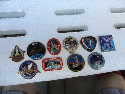 Vtg Lot of NASA Shuttle, Space Lab, ISS Pins from Boeing, Rockwell, 10 Pin Lot 4 - Image 1 of 4